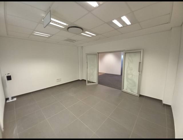 505M² OFFICE TO LET IN BRYANSTON